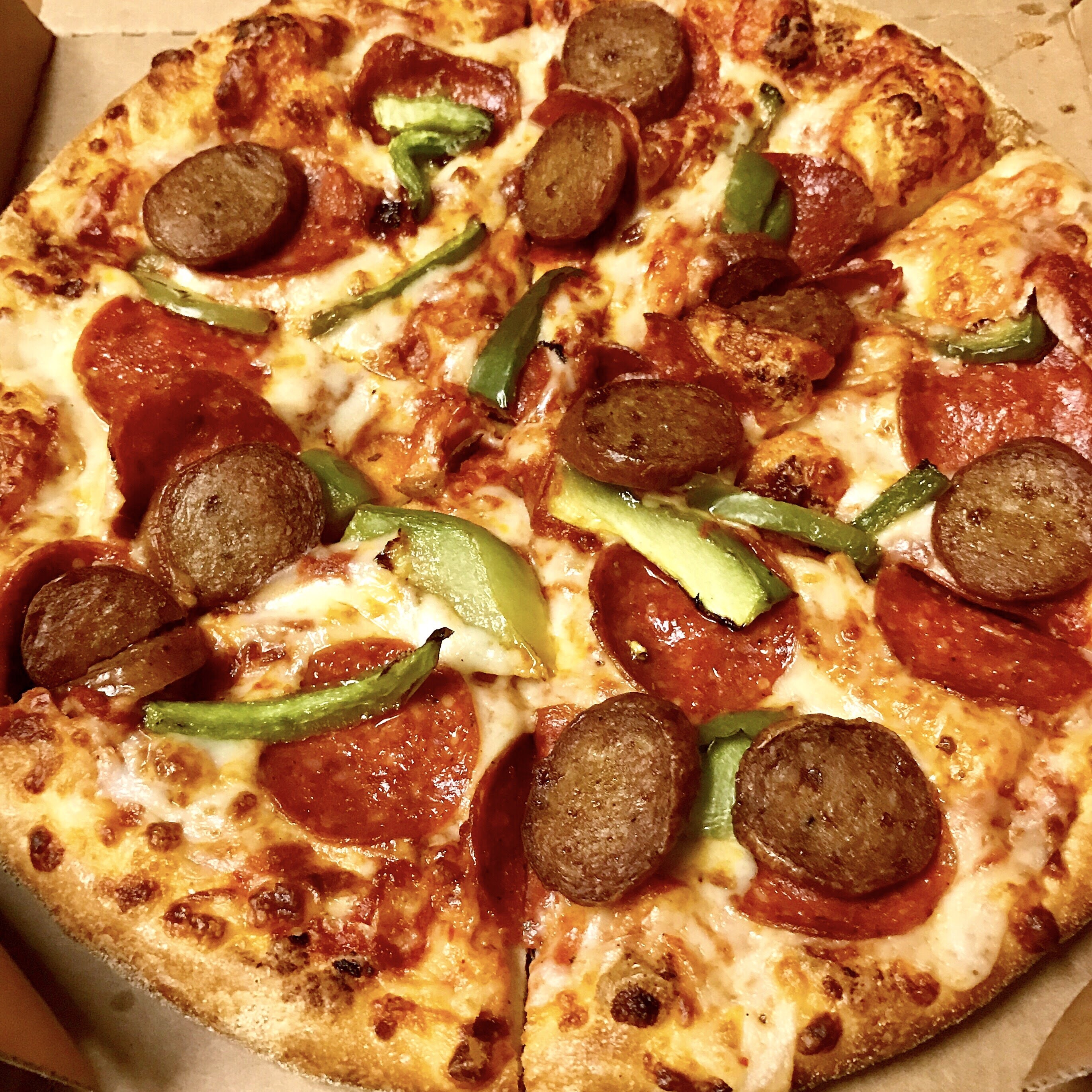 Италиан пицца телефон. "Пицца". Шведская пицца. Фаст фуд пицца. Italian sausage пицца.